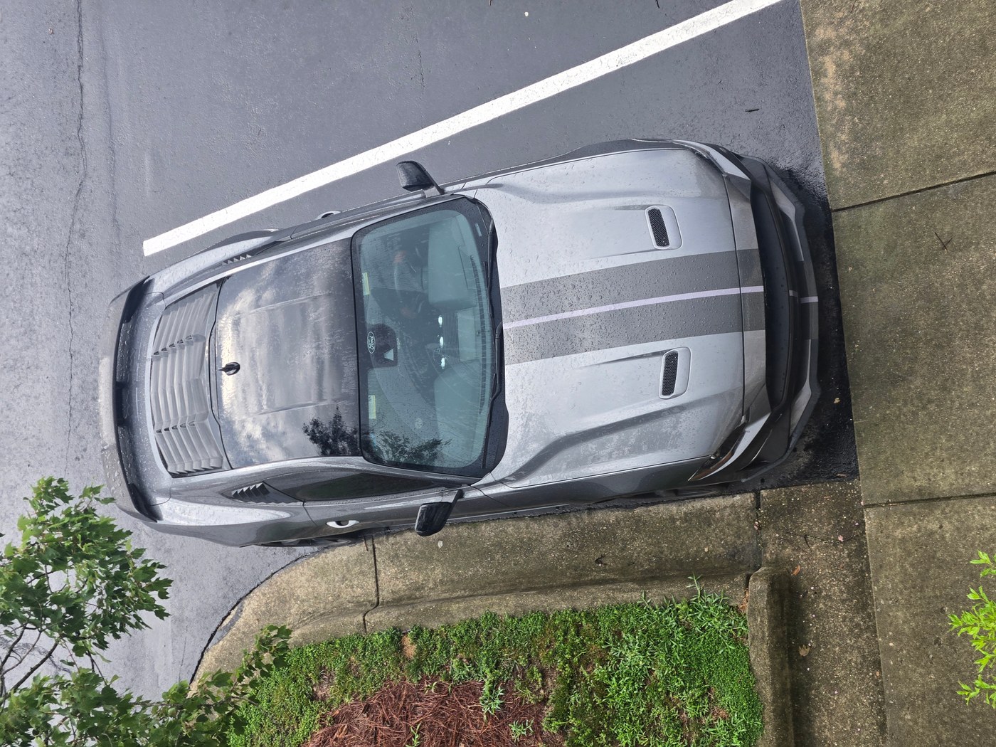 Car racing stripe vinyl wrap